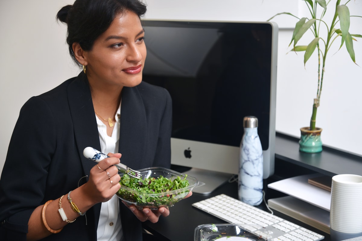 Nutricionista a partilhar conhecimento sobre alimentação saudável